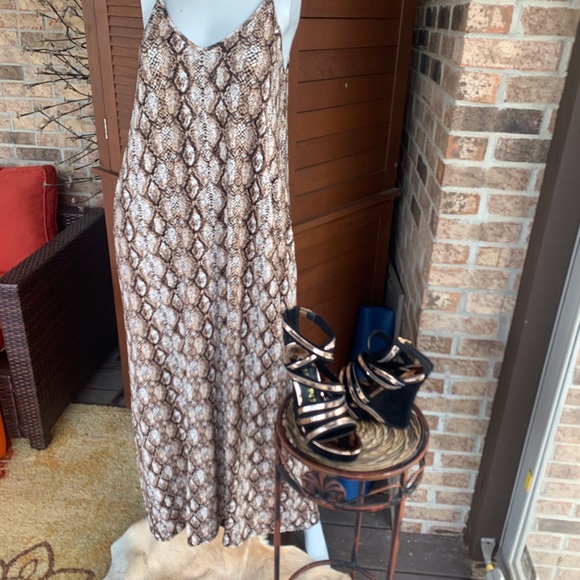 ⛱ Fierce Fabulous Mocha Snake Print Maxi Dress - Picture 3 of 4